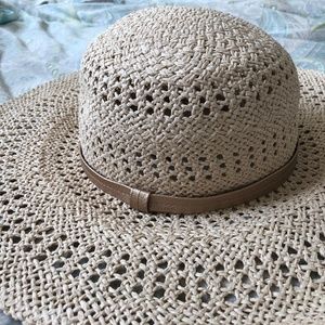 Brand new Aerie Straw hat